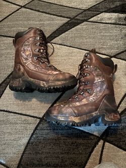 Cabelas Inferno Camo Boots