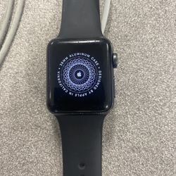 Apple Watch Series 3 (ACTIVATION LOCKED)