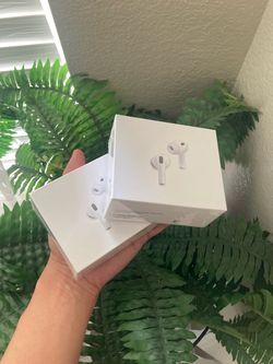 AirPods (1 for 45)