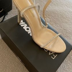 Fashion Nova brand classy heel