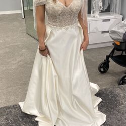 Unused Wedding Dress 