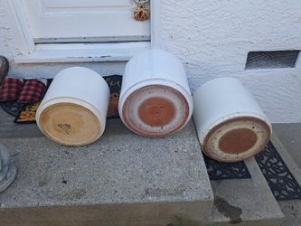 12" White Vintage Gainey With Imprint