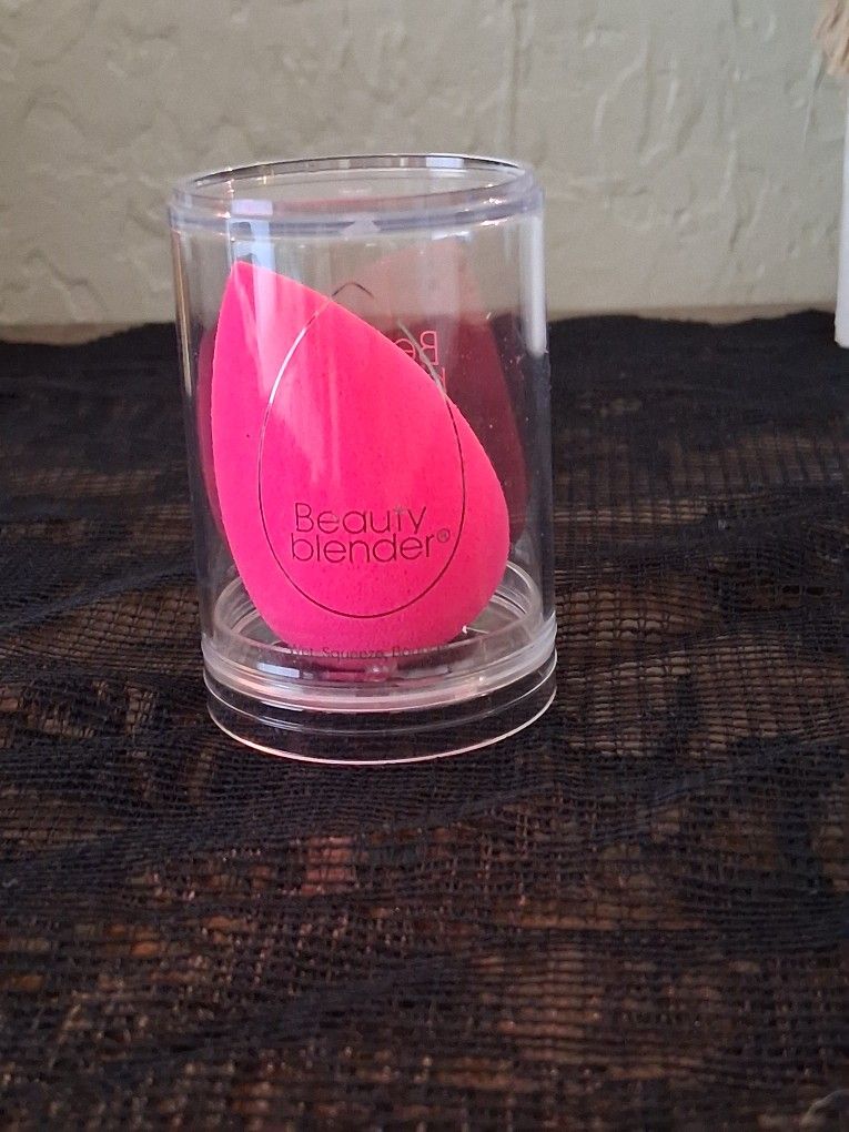 New- BEAUTY BLENDER
