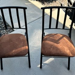 Pair of folding chairs