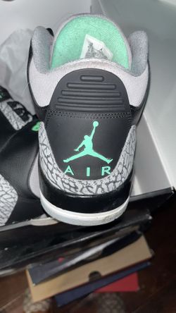Jordan retro 3 green glow 