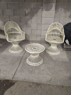 Vintage Russell wood spun fiberglass round side table