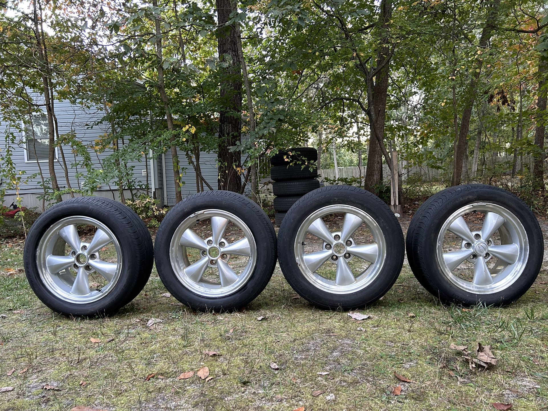 Ford Mustang rims