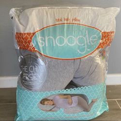 Snoogle pregnancy Pillow