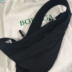 Bottega Veneta Men's Black Nylon Belt Bag