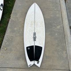 JS Black Baron Surfboard Twin Fin 5’5 27.5L