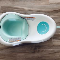 Baby Bathtub - 3 in 1 Fisher Price Clean $30