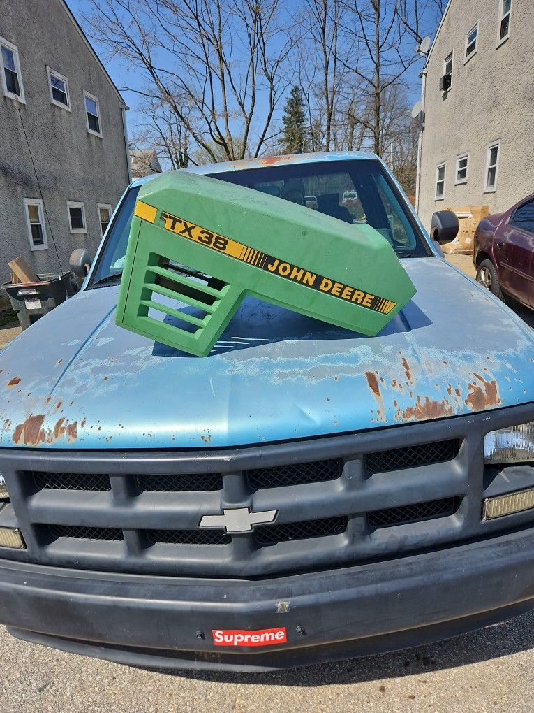 John Deer TX38 Hood for Riding Motor, No Cracks, Spidering with fiberglass.