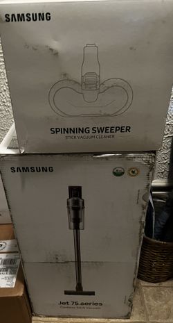Samsung Jet 75 Complete Cordless Vacuum Cleaner and Sweeping Head Brush Attachment