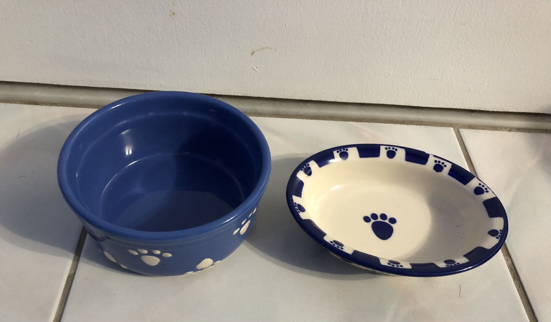 Set of 2 Stoneware Pet Bowls