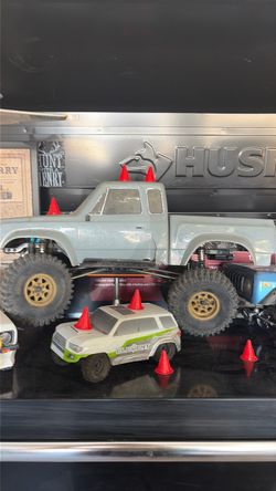Rc lot….. crawlers, 4x4 1/10 scale aarma