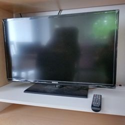 Samsung model UN32EH4003F 32” LED TV