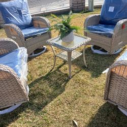 Brand New Patio Set