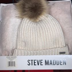 NEW! Steve Madden Hat & Scarf Set 