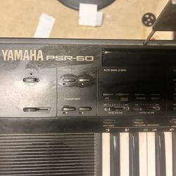 Yamaha PSR-60 Keyboard 