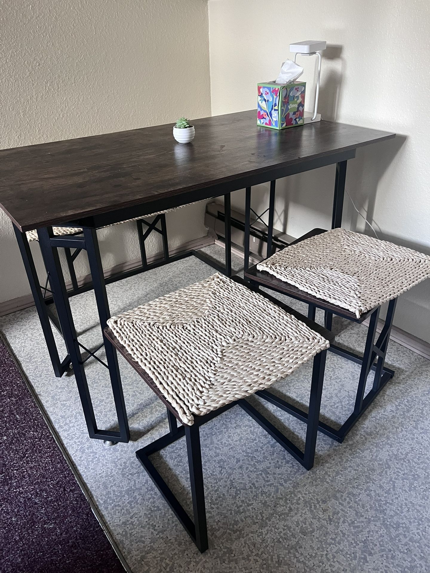 Dining table For 4
