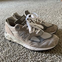 New Balance 990 V2 10.5