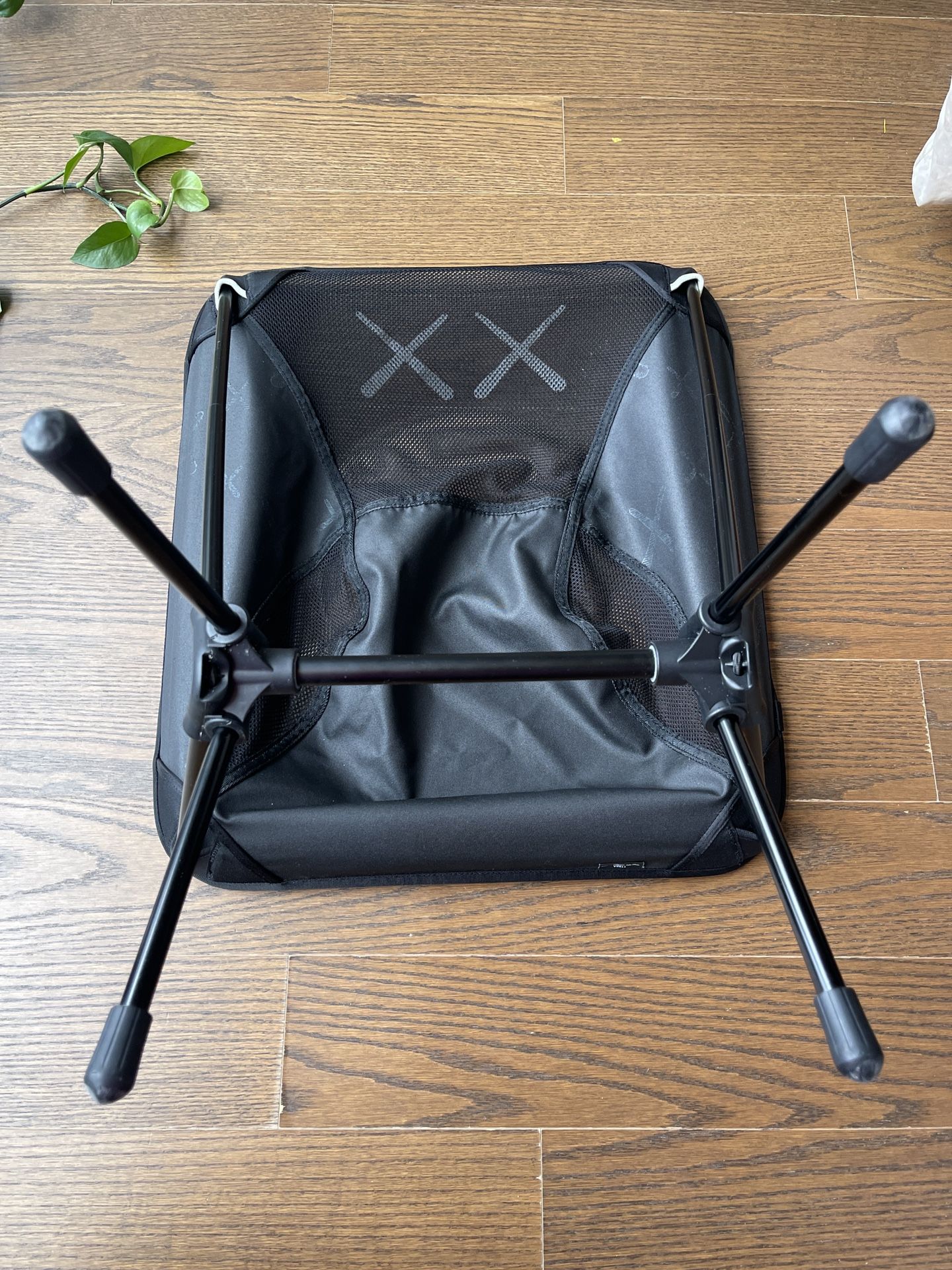 テーブル・チェア・ハンモック KAWS HOLIDAY SINGAPORE Camping Set