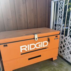 RIDGID TOOL BOX