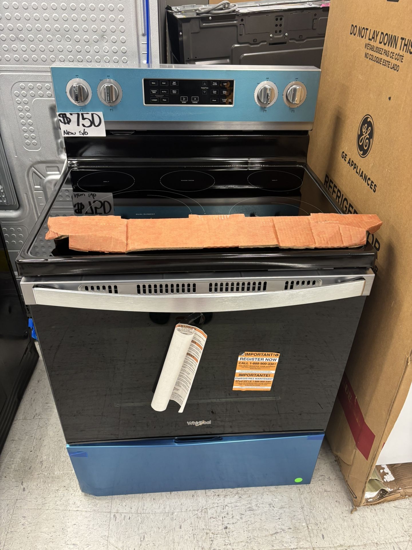 Whirlpool new Electric Glass Top Stove
