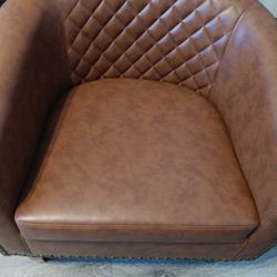 Kinwell Leather Bucket Chair 