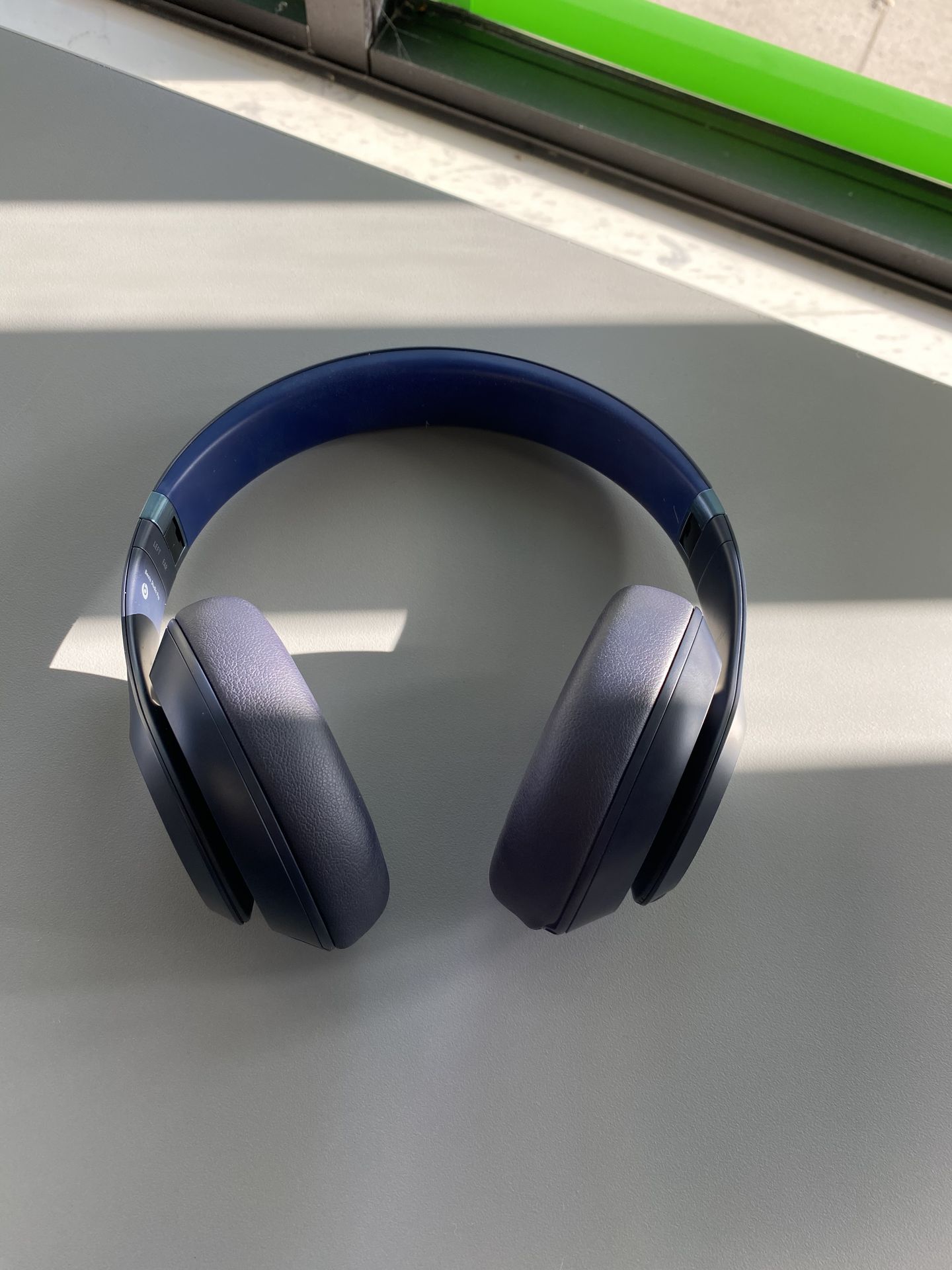 Beats Solo Pro