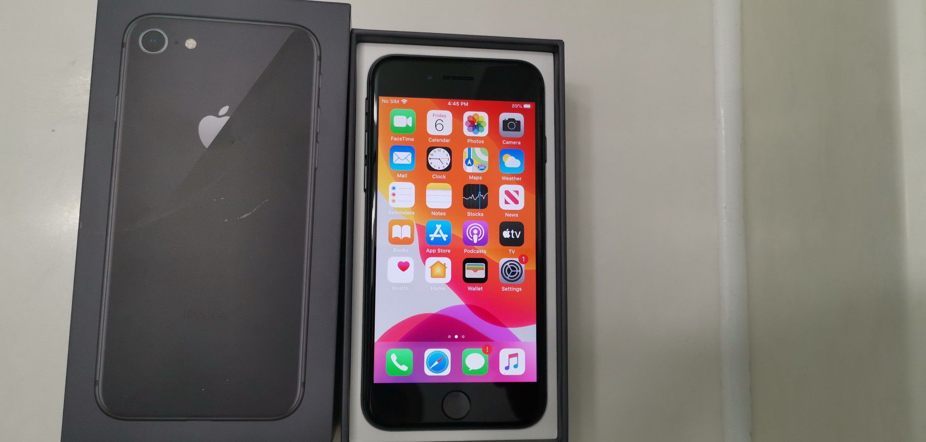 IPHONE 8 64GB UNLOCKED OPENBOX COMES WITH CHARGER
