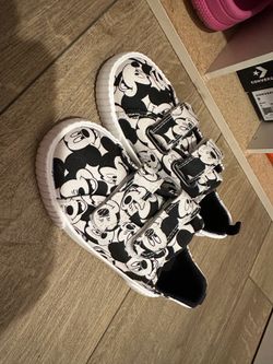 Size 9t kid shoes