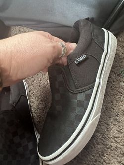 VANs Youth Size 5.0