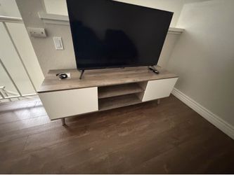 Tv stand