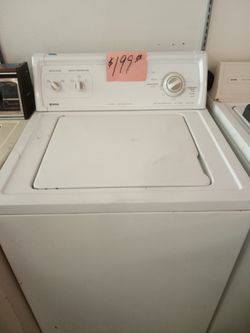 Kenmore Washing machine Washer white ex large excellent condition . Warranty . Delivery available . 2203 Fowler st. Ft. Myers 33901