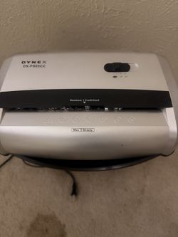Dynex 5-Sheet Cross-Cut Paper Shredder