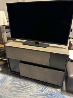 Quality Used Tv Stand Console