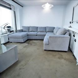 GREY FAMILY LARGE SECTIONAL REVERSIBLE 