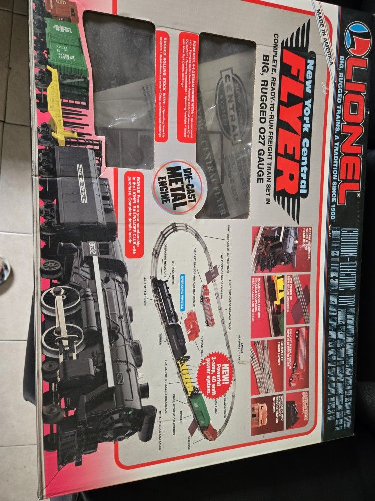 Lionel NEW YORK CENTRAL FLYER 027 GAUGE