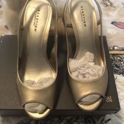 Kennith Cole dress shoe ..Brand New