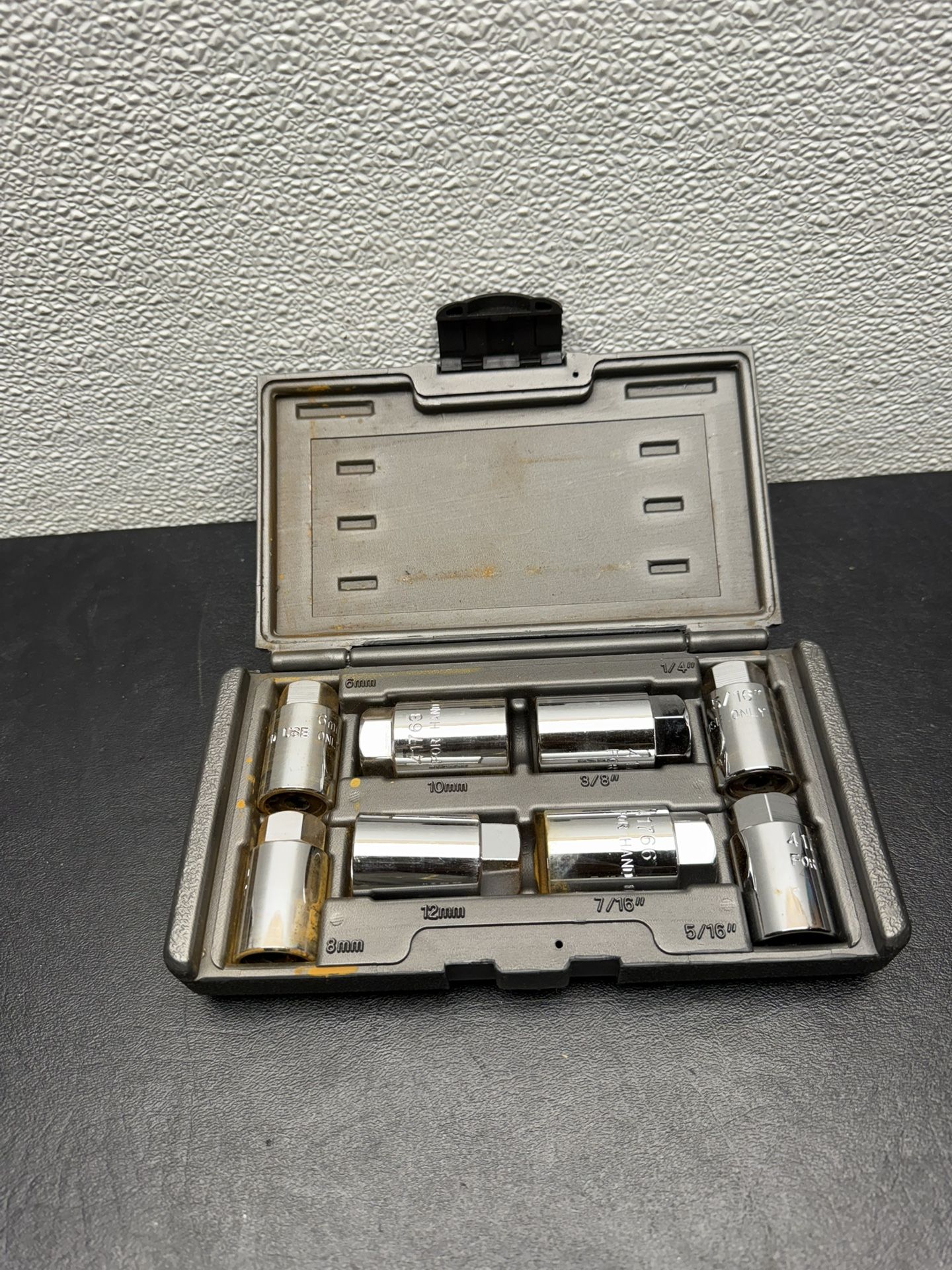GEARWRENCH SAE/Metric Stud Removal Set (8-Piece)