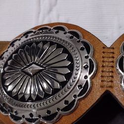 Chicos Concho Leather S-L Belt