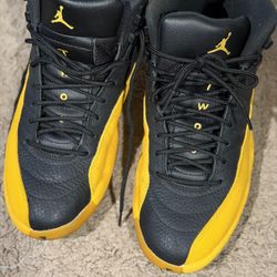 Jordan 12 Retro Black university Gold size 8.5men 