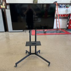 Portable Adjustable TV Stand With Hitachi TV