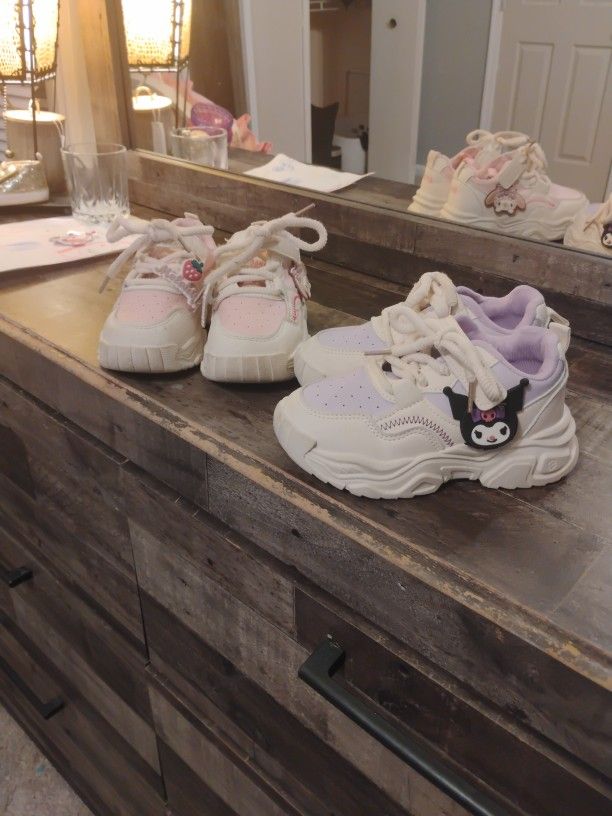 Hello Kitty Two Pairs (Kuromi Style)