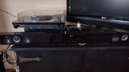 LG Bluetooth Soundbar And ION Turntable