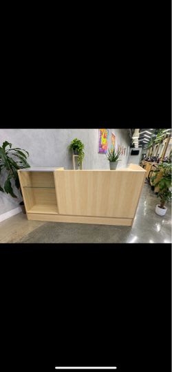 Reception desk