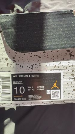 Jordan 4 “Bred”