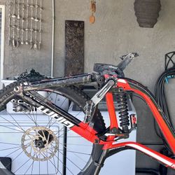 Giant Bike Down Hill 