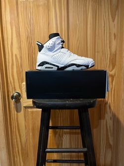 Jordan 6 reverse Oreo size 9.5